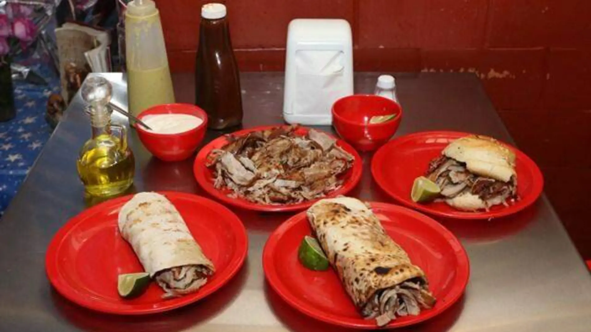 Uno de los platillos favoritos de todo poblano, y de visitantes también, sin lugar a dudas es el taco árabe